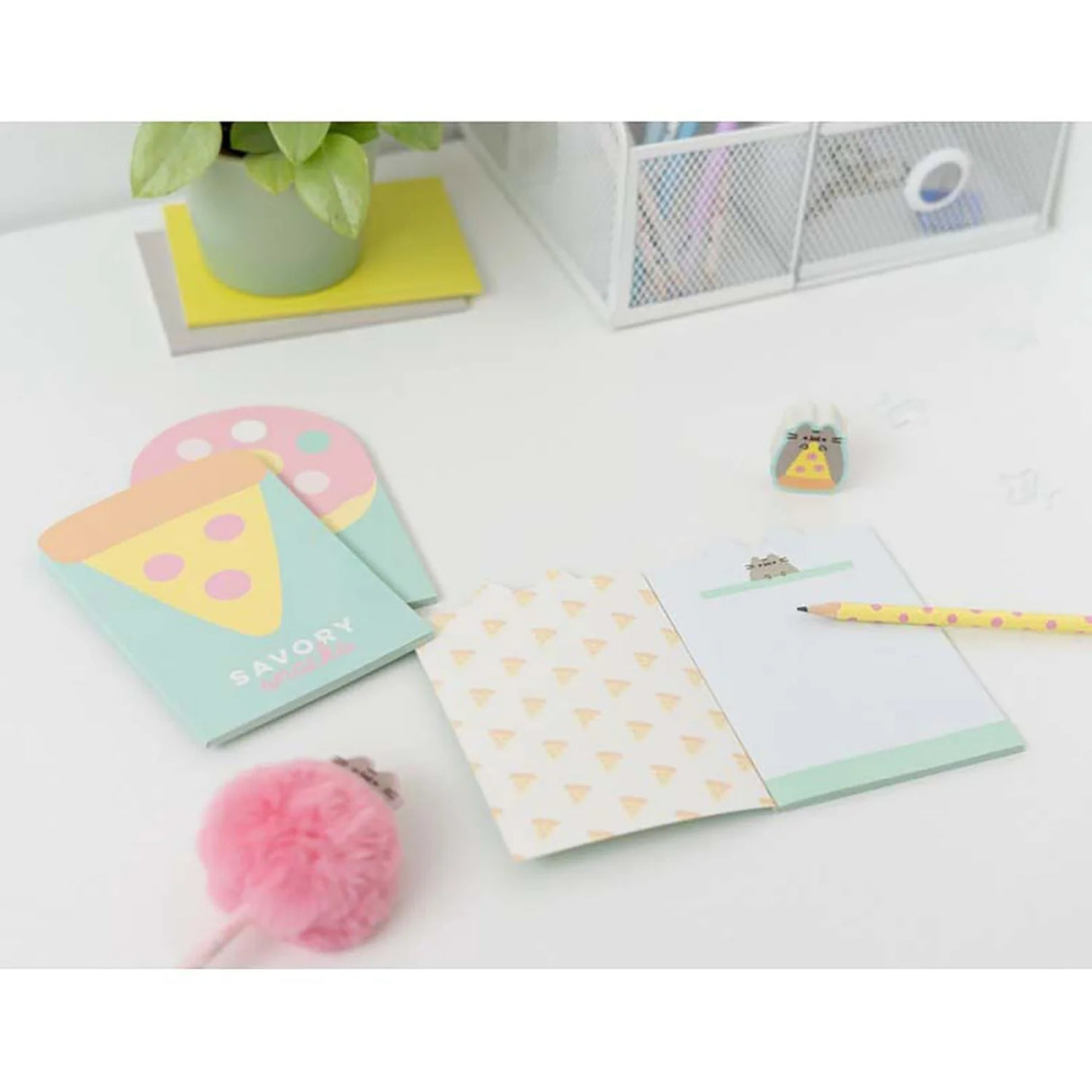 Pusheen Foodie Collection Writing Set