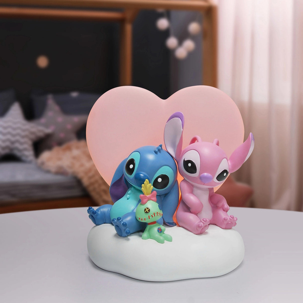 Enesco Disney Light up Stitch & Angel Scene (16cm)