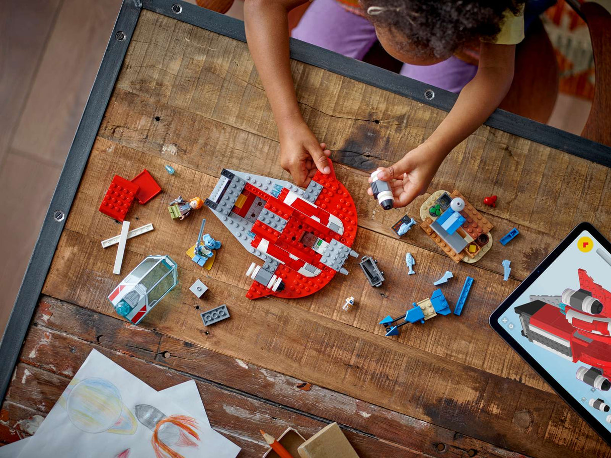 LEGO Star Wars The Crimson Firehawk Action Toy 75384