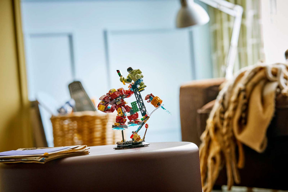 LEGO Marvel Epic Battle Hulkbuster vs The Hulk Set 76343