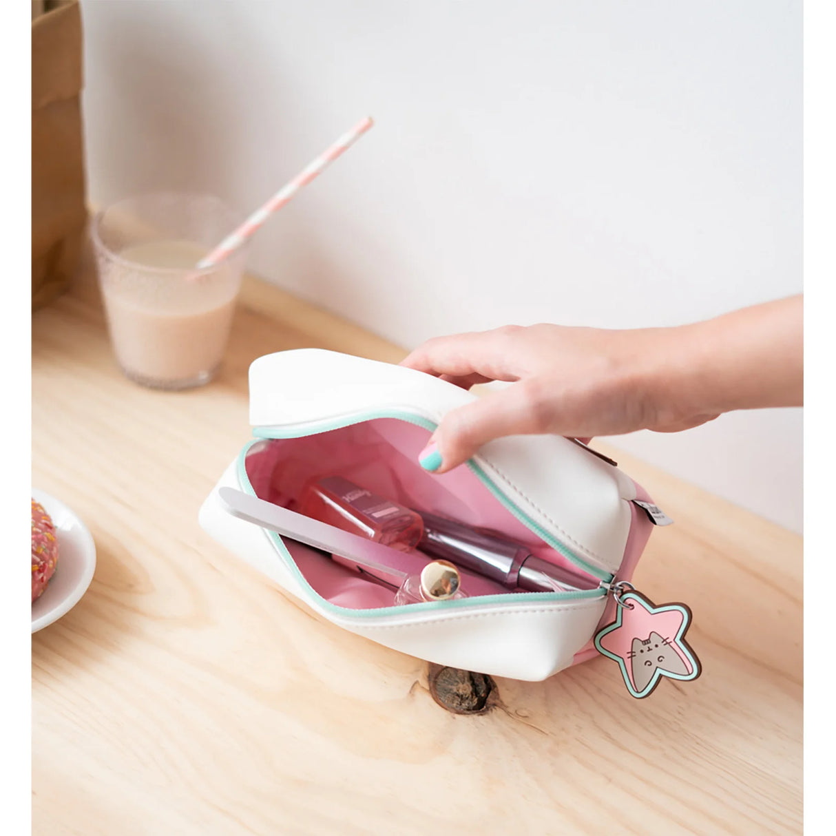 Pusheen Rose Collection Make-Up Toiletry Bag