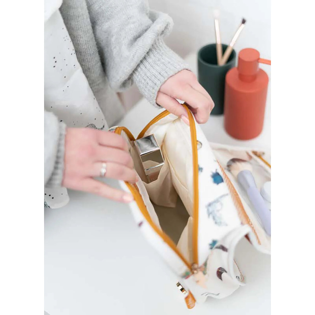 Harry Potter Hanging Travel Toiletry Bag