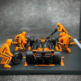 1:43 F1 MCLAREN MCL38 2024 PIT PASS DIORAMA NORRIS