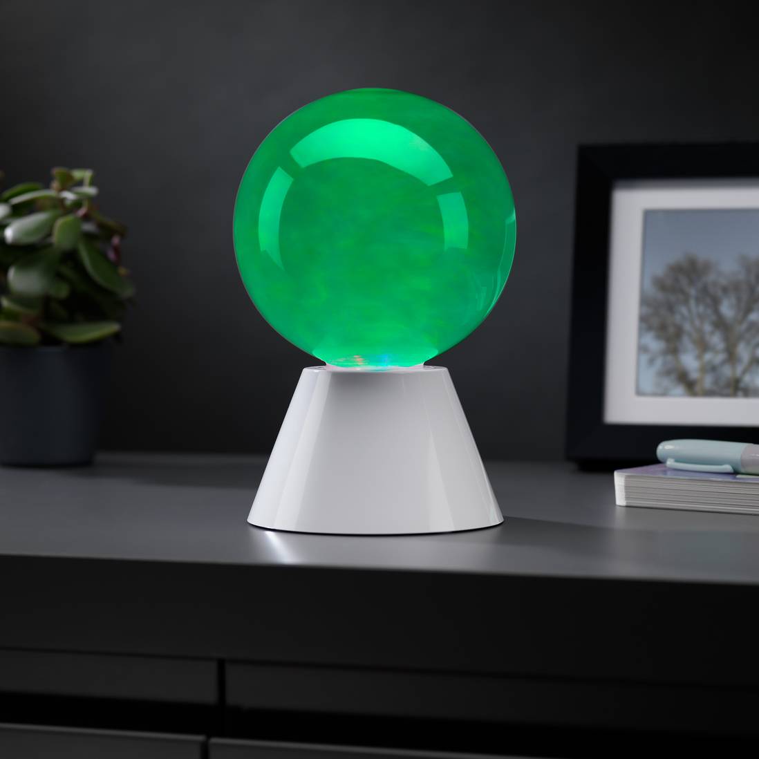 Colour Changing Cloud Globe
